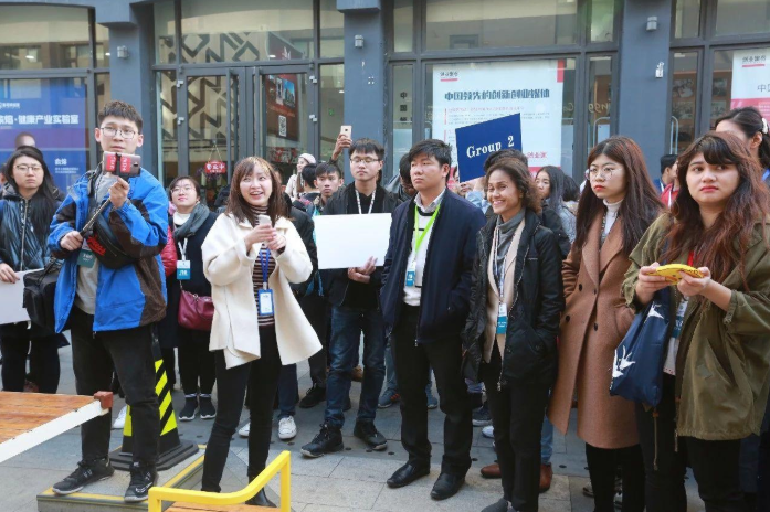 北京后厂村：精英云集 ，“月入五万消费五千”