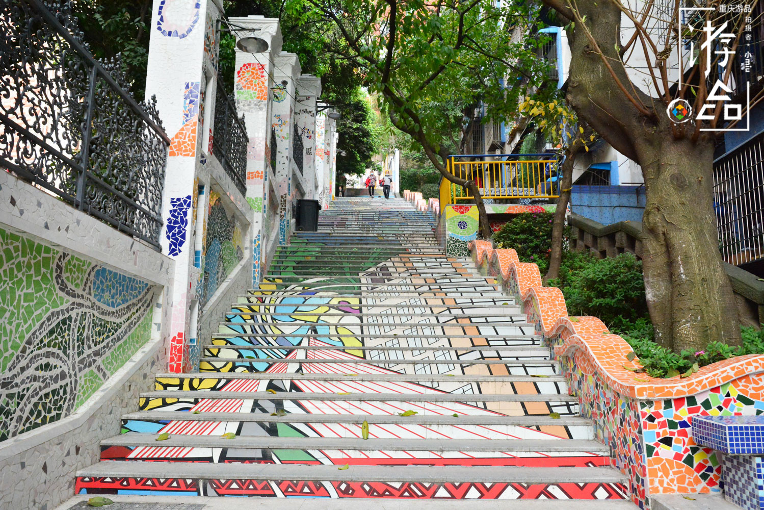 重庆枣子岚垭一巷是“败笔”？网红景点固然很美，但历史不能遗忘