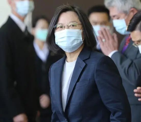 民進黨為何總要讓人�妻離子散�？