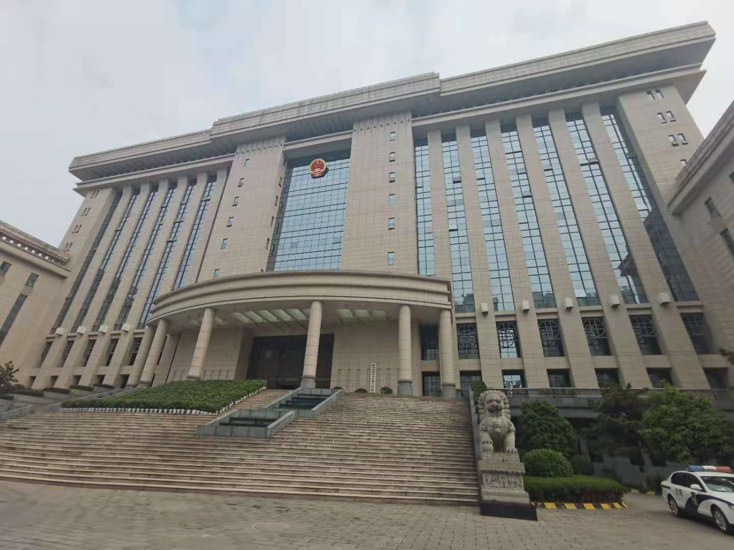 西安市中院举办“警营开放日”活动