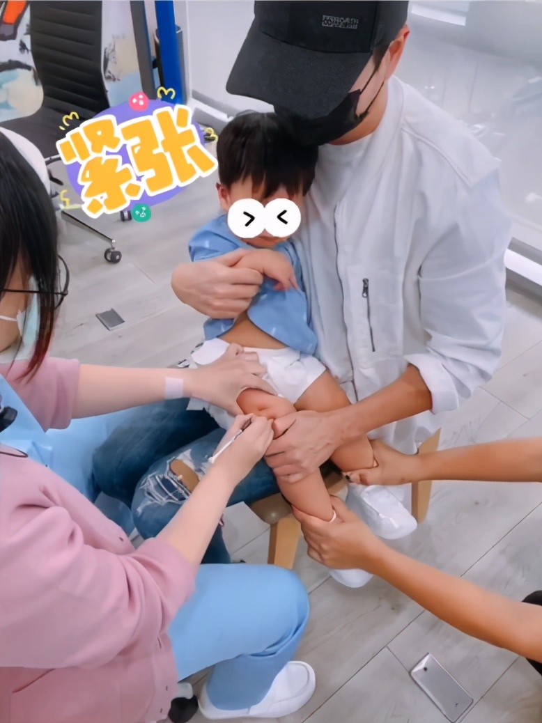 安以軒帶兒子打預防針，66演繹爆哭變臉，媽媽一旁笑出鵝叫聲