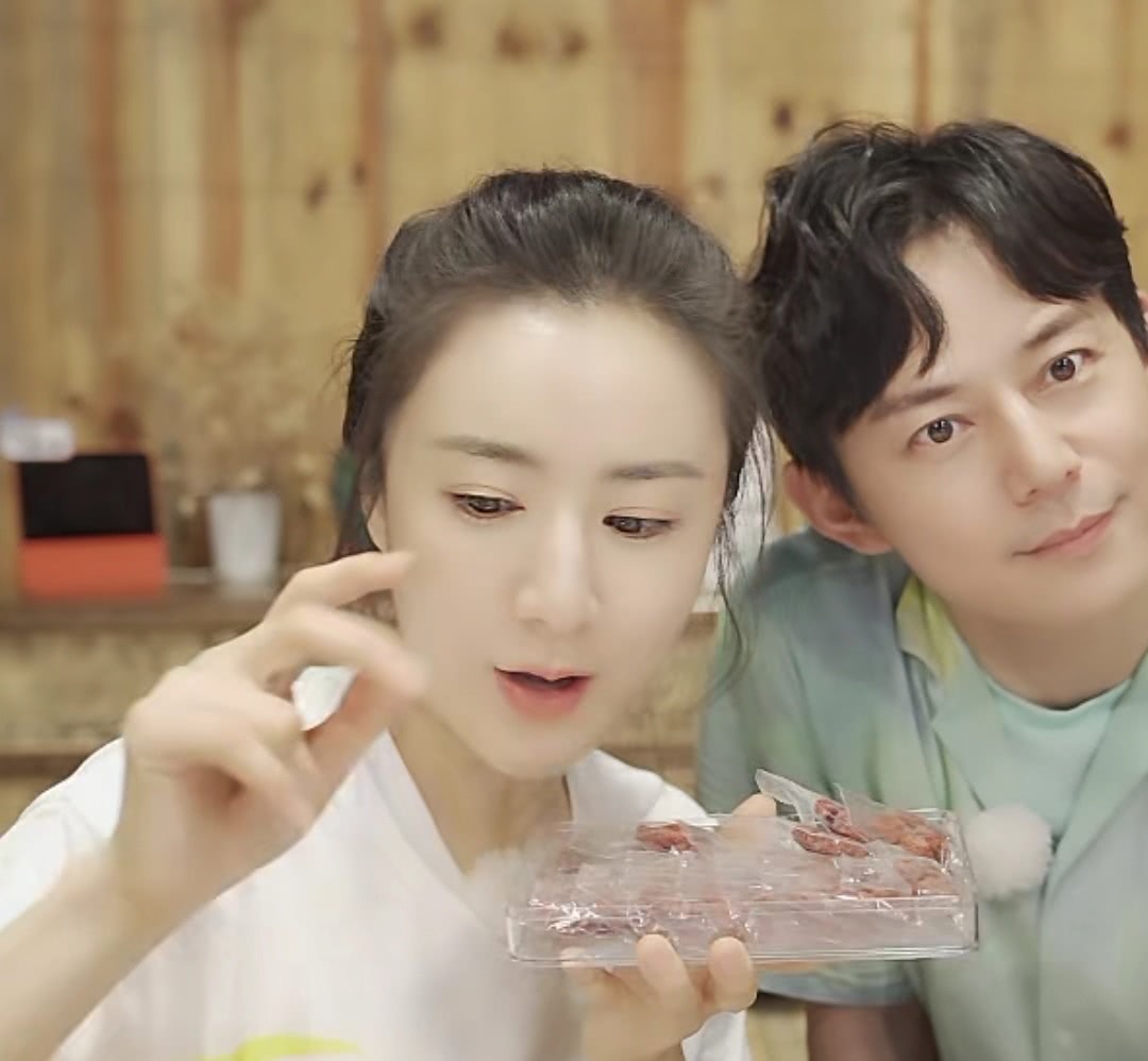 薇娅直播、王珞丹“退货”、彭彭恋爱，轮番为《向往4》增添热度