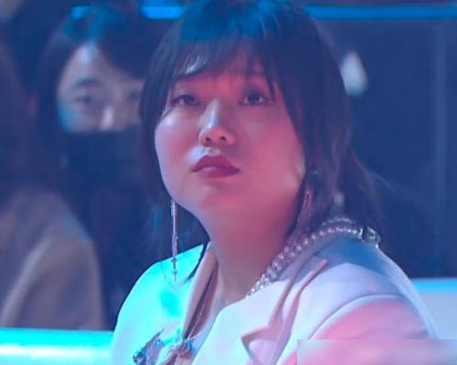 北大才女，逆袭人生的李雪琴，为何能在吴亦凡事件中虎口脱险？