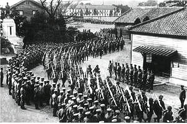 回看淞沪会战，80万大军难敌30万日军，决战为何如此惨烈？