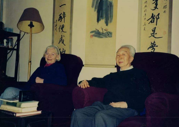 英国女孩不顾反对嫁给中国人，母亲预言：你们