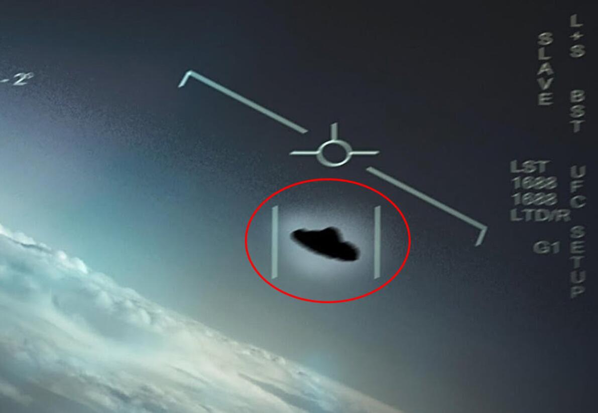 广东“空中飞船”，悬浮在半空，专家说不是真的，是如何形成的？