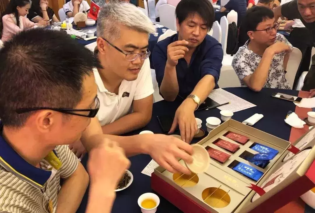 茶叶经销商观察:你的生存空间,取决于你给茶企带来的市场深度