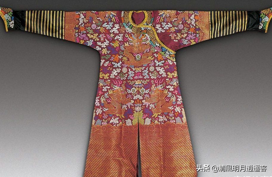 什么是蟒袍，什么级别的官员中才可以穿蟒袍