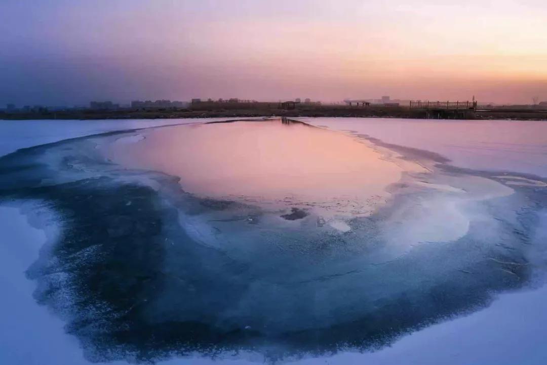 Snow fell, such scene that pat snow that but too beautiful