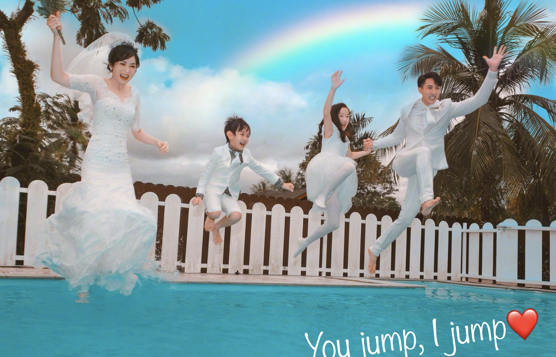 吴尊晒自拍秀肌肉，意外曝光新豪宅内景，健身房星空影院配置超全