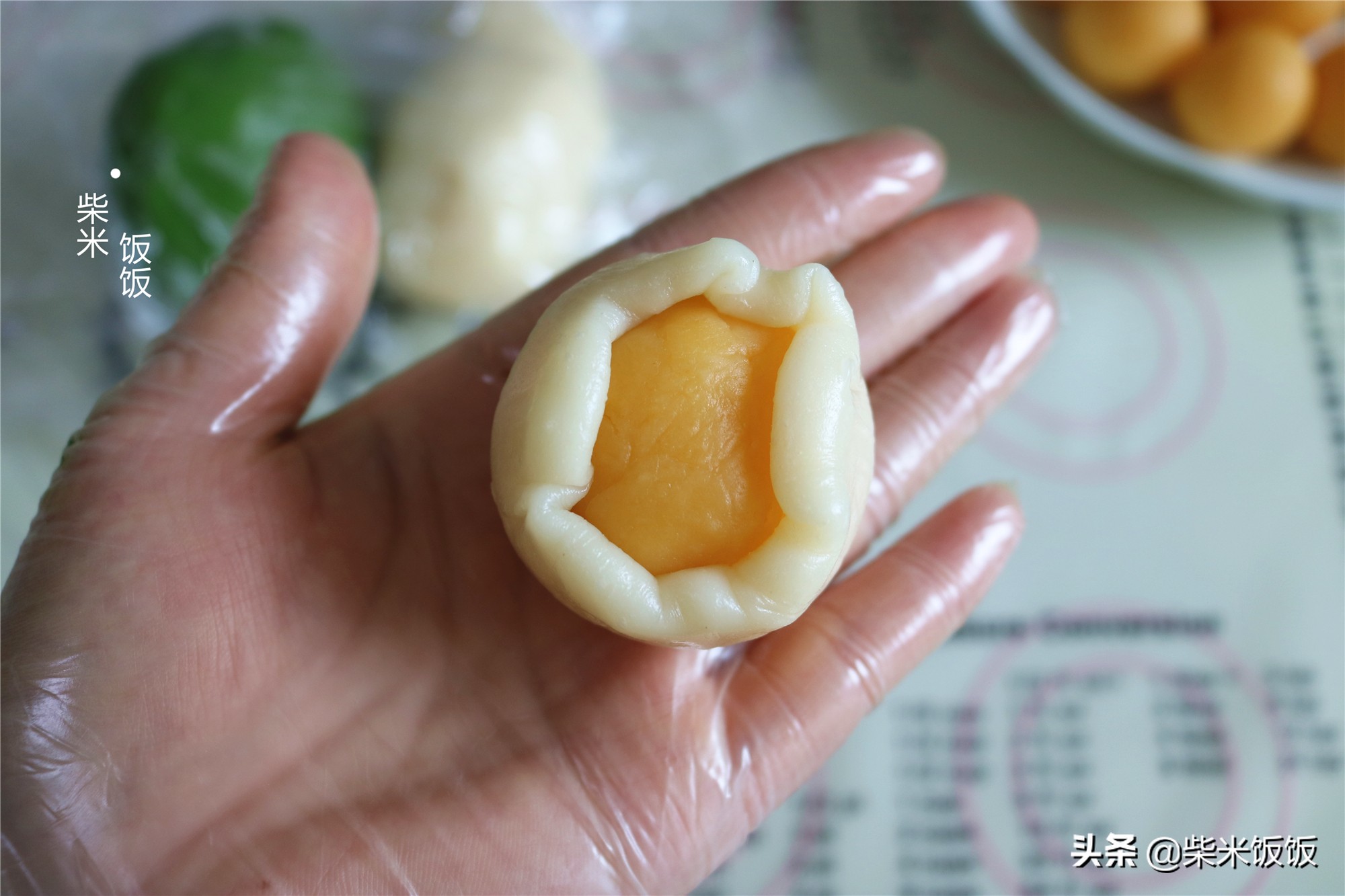 中秋节月饼，不用烤箱也能做，蒸一蒸，细腻滋润更好吃