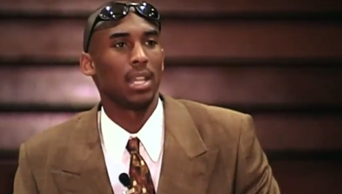 生日|科比42岁生日快乐！瓦妮莎晒照为科比庆生 感慨宁愿自己先离世引粉丝泪奔