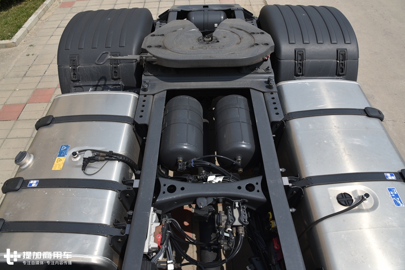 斯堪尼亚的国六入门车型,特别适合快递运输,据说