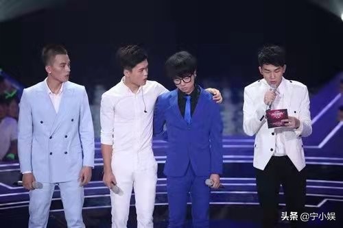 7对未婚先孕又离的明星，最大年龄相差21岁，最短婚姻孩子未满1岁