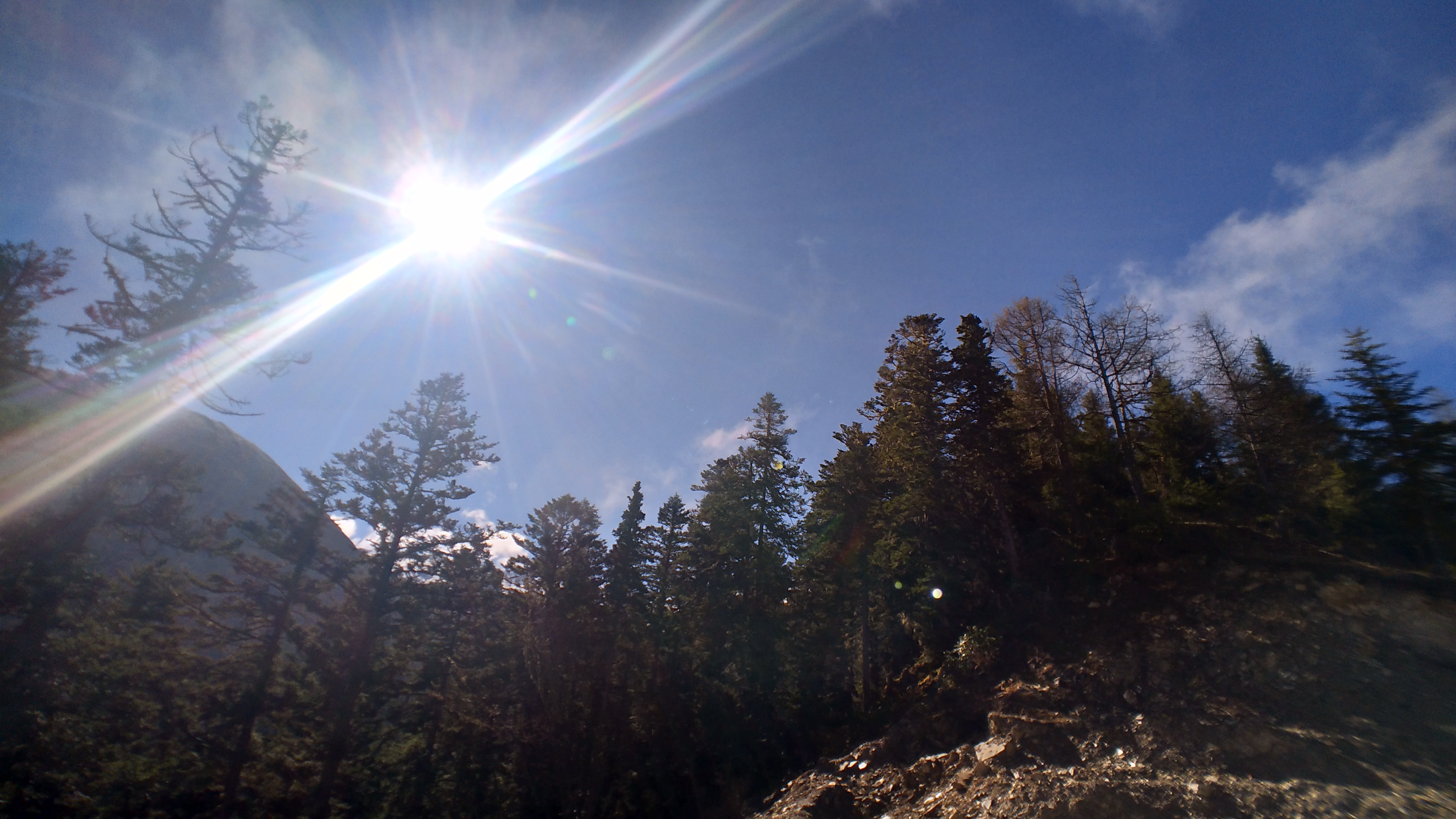 自驾翻越夹金山：路书账本详细攻略及注意事项