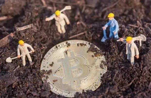 男子一口气买10万枚比特币，却称这是骗局，套现135亿后全身而退