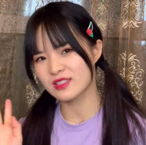 七阿姨终于在众多质疑声中，公开了自己的身份