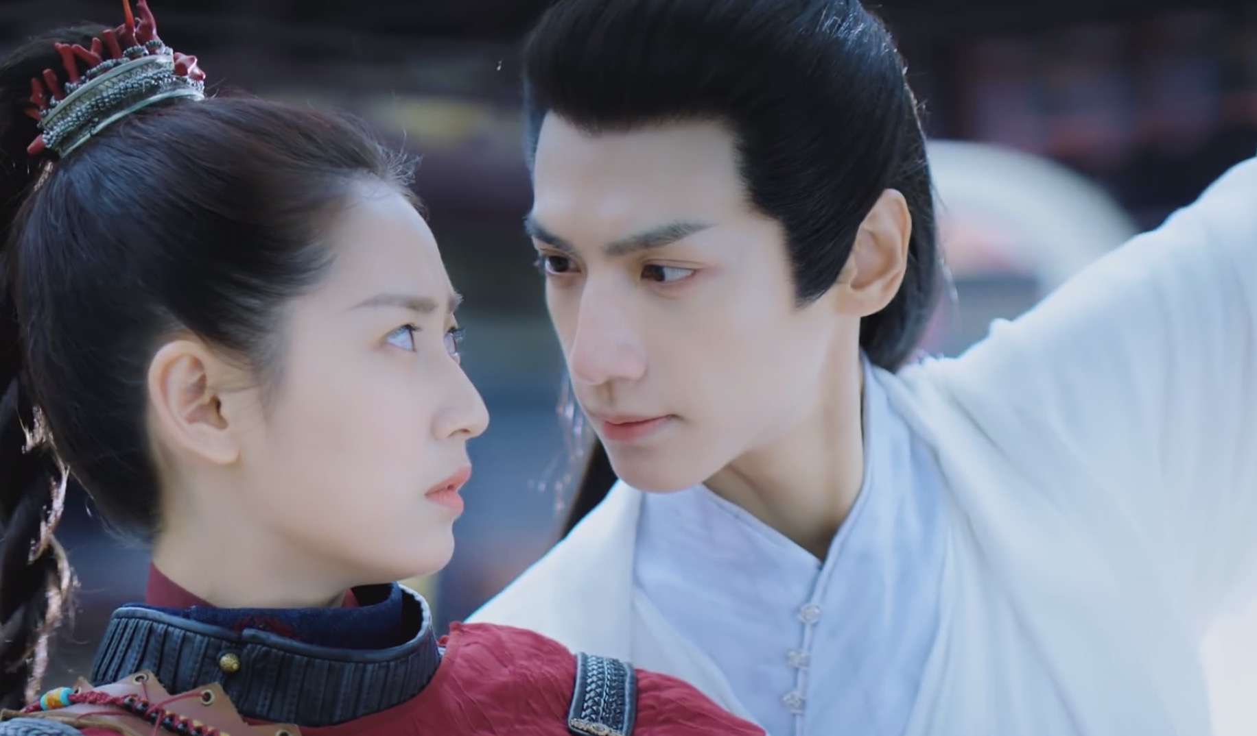 罗云熙能否凭《月上重火》成为顶流？被指脸上粉太多，武侠味不足