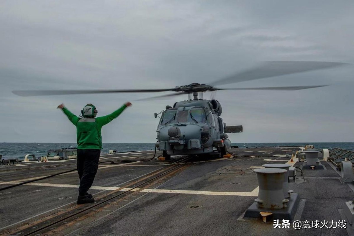 战舰穿越台湾海峡不再遮掩，美军清早发文公开航迹，张春晖：坚决反对