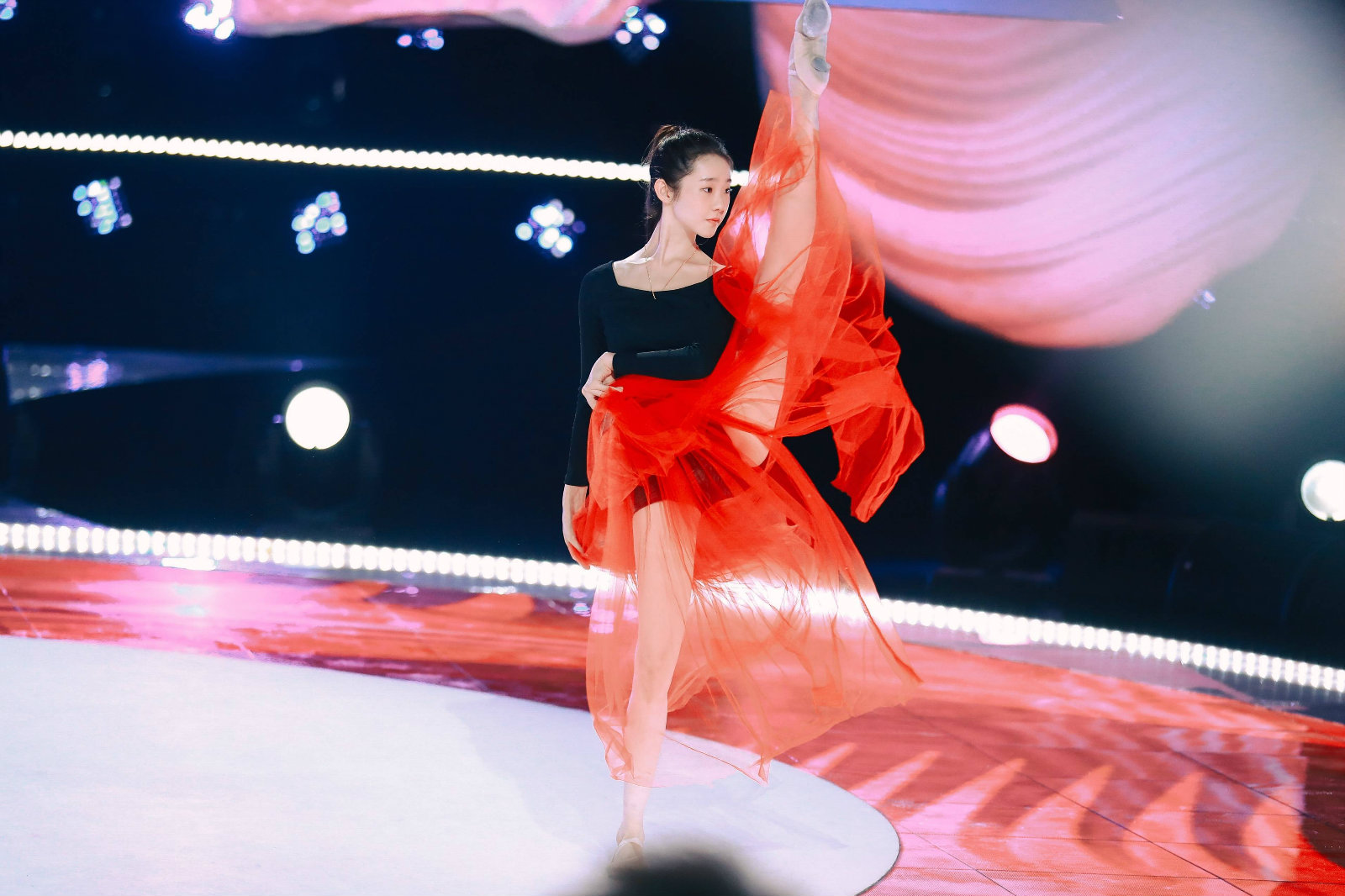 杀入撑腰榜前五，张艺凡会《创造营》出道吗？