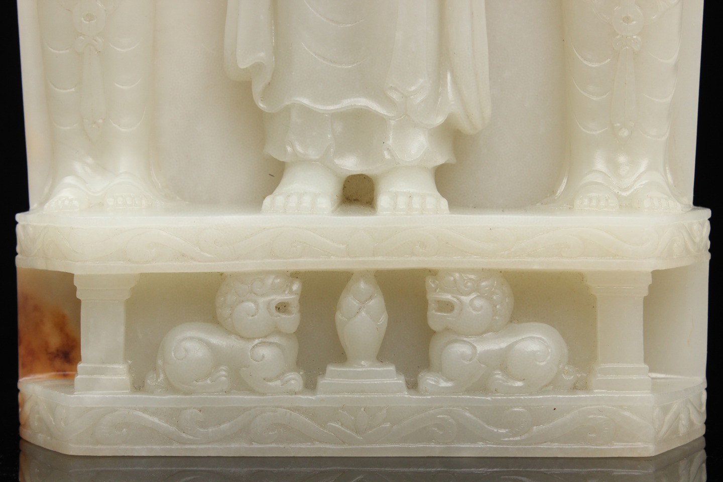 ��κ������Ħ���