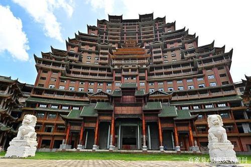 独山县城发展地旗帜不能倒