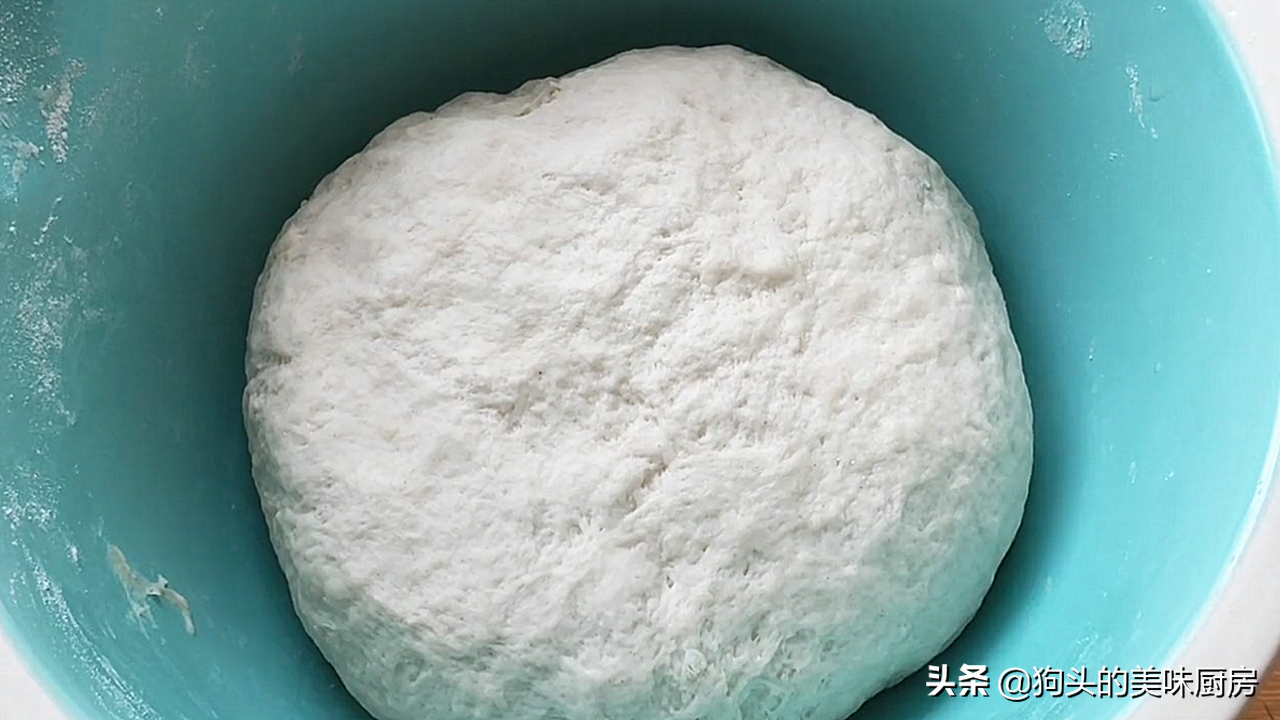 自从学会这样做小笼包，我家隔天蒸一锅，松软鲜美又多汁，太香了