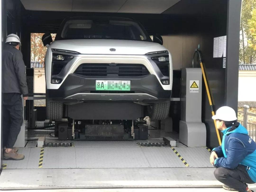 特斯拉又双叒叕降价啦！国产电动车想火，先装