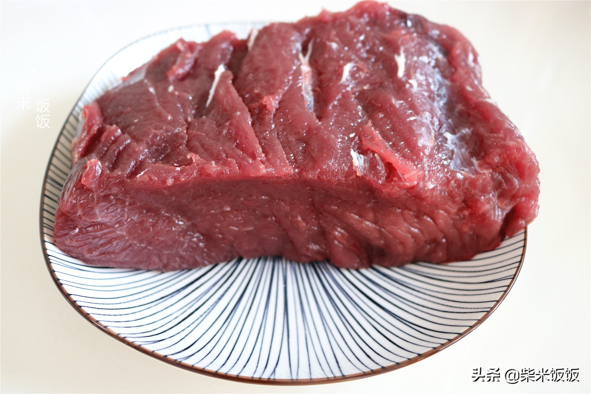 买80元牛肉，做了10块牛排，软嫩又多汁，真材实料放心吃