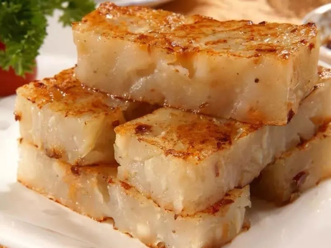 廣式蘿蔔糕，鹹甜軟糯、美味營養高，做法簡單，分分鐘就能學會