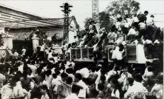 Խ�����������У�������������ֱ�������º�ĸ���ⱳ����й���