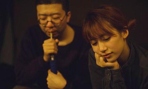 李诞黑尾酱感情生变？两人公司注销惹争议，3个