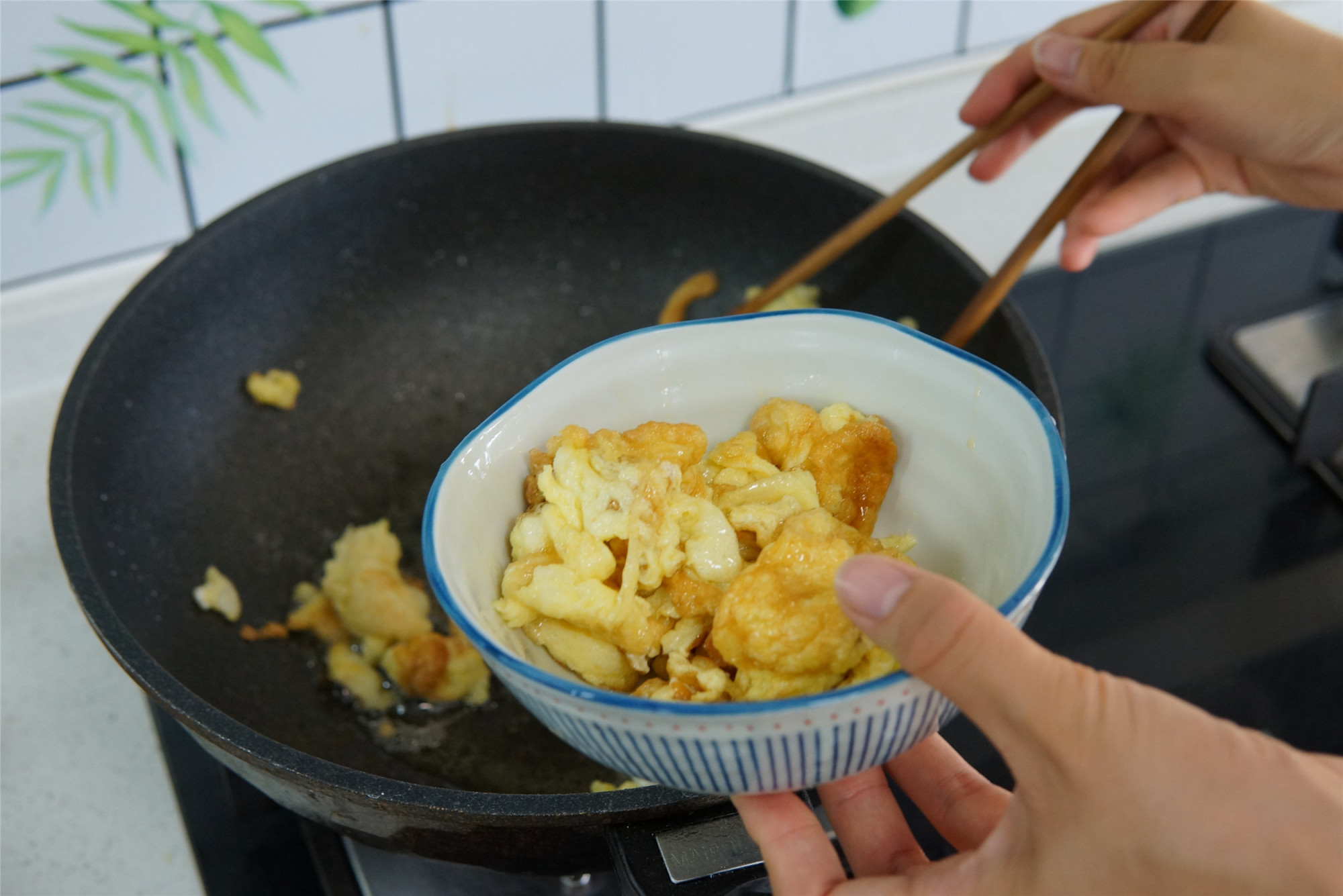 夏天别吃肉饺子了，这2种蔬菜特水嫩，包饺子清