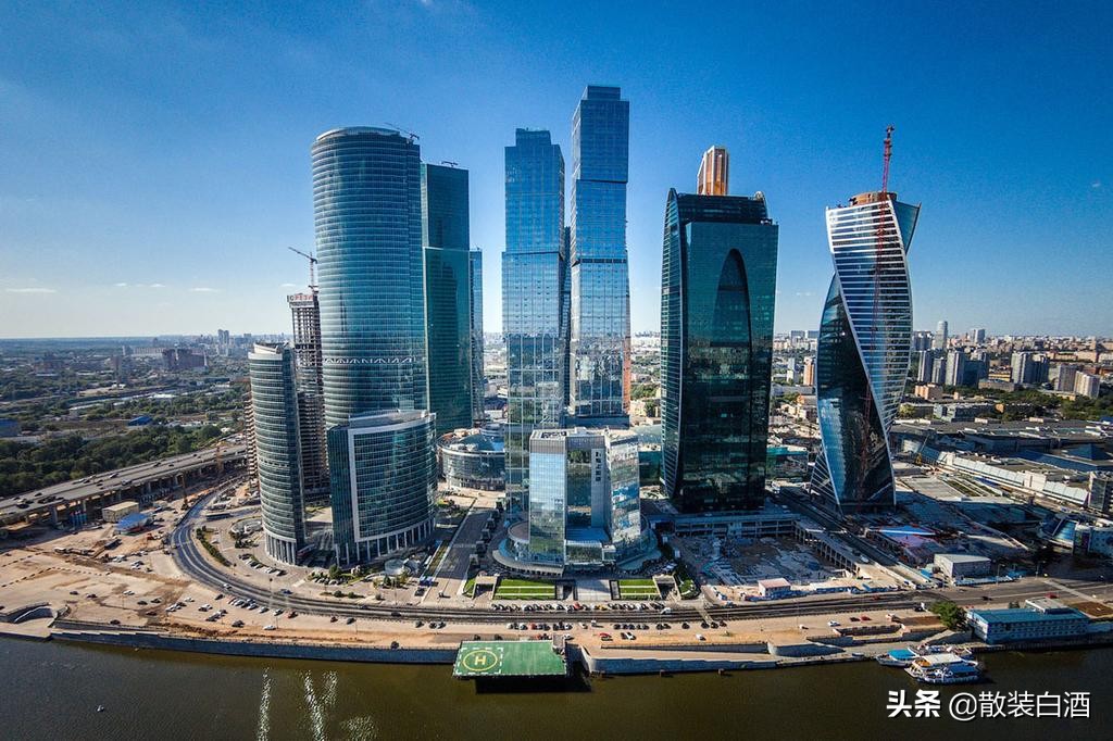 海参崴还是彼得堡，俄罗斯如果要迁都会迁到哪儿？