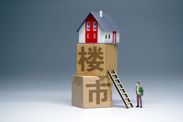 70萬房貸，30年需要付多少利息？70萬存30年，又能得到多少利息？