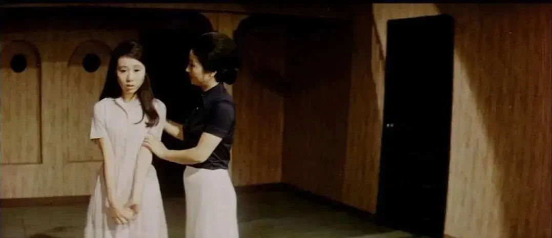 遭出轨丈夫羞辱,用37年“复仇”:69岁演妓女,73岁拿奥斯卡