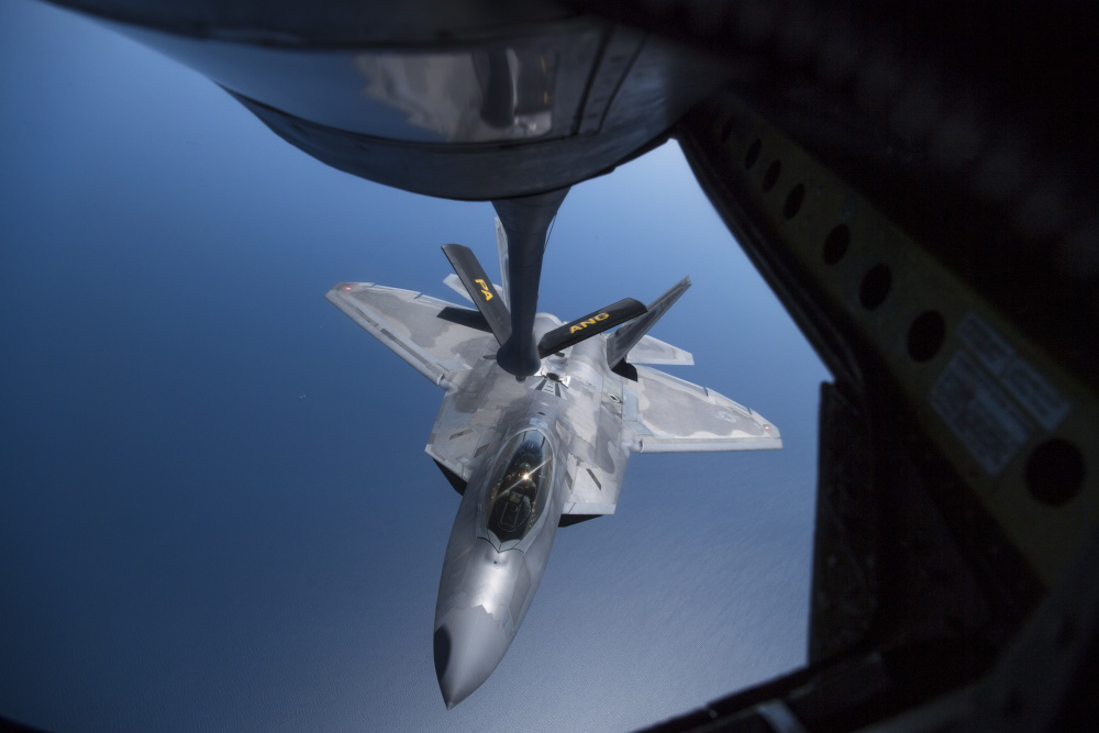 15���ˣ���������ͬ�����F-22ս�����������������ձ�