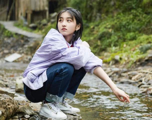 张子枫毫无综艺感，为何能成为《向往的生活》常驻嘉宾？