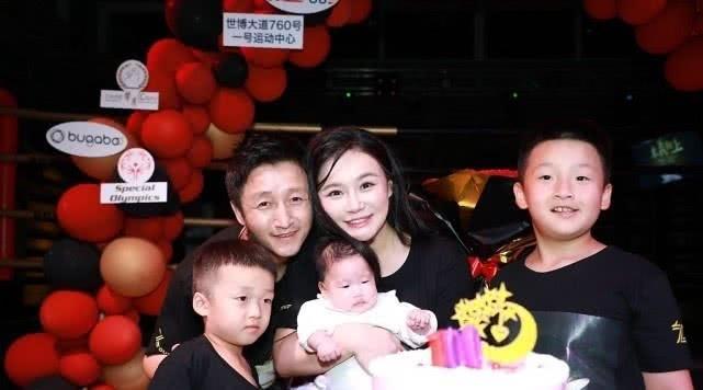盤點那些生過三個孩子以上的明星，你最佩服誰，哪個最讓你驚訝
