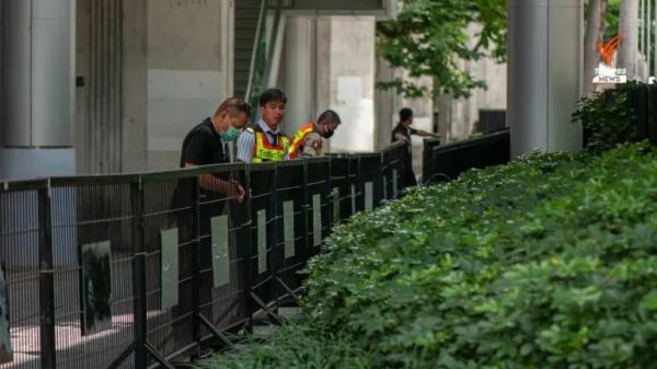 曼谷进入紧急状态，示威者无视禁令集会再升级！警方下最后通牒