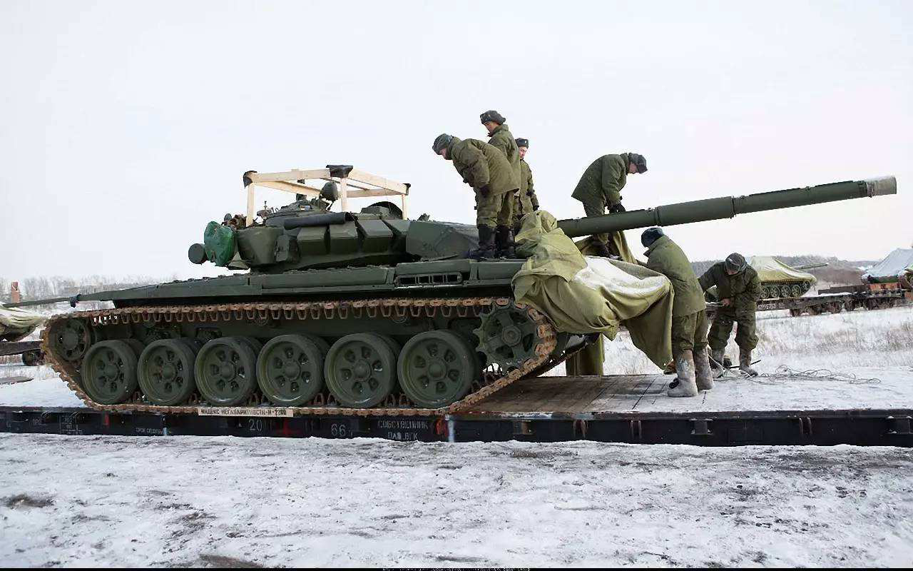 海湾战争时就被打爆的T72坦克，俄军仍然当成宝