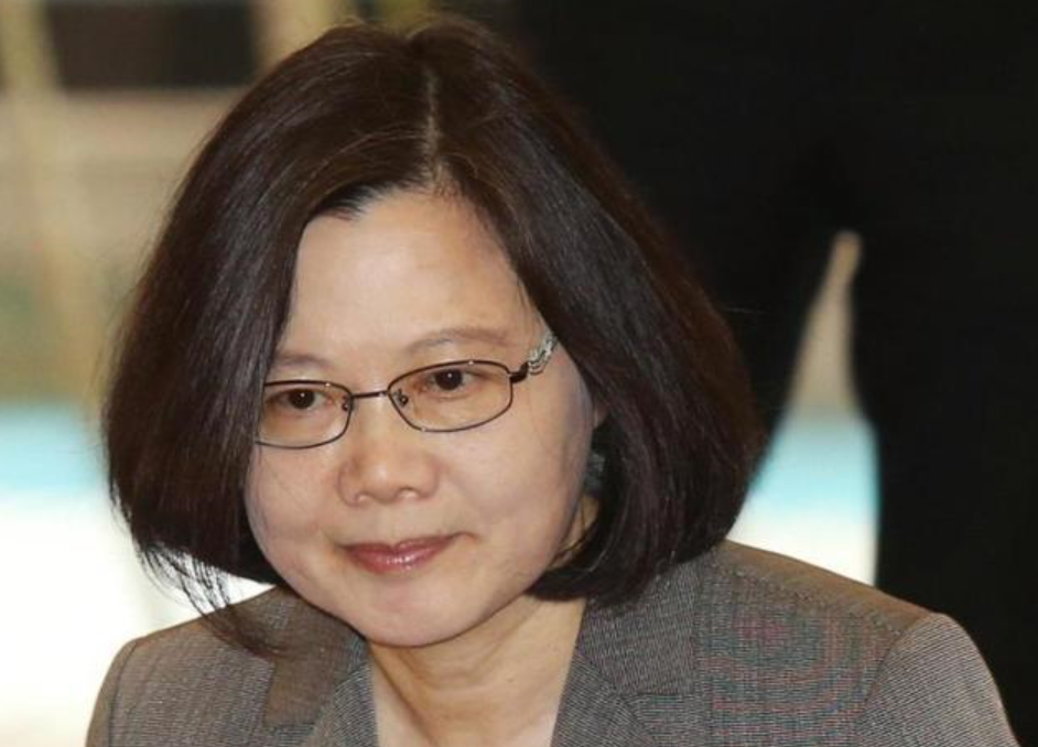 資深台媒體人控訴蔡英文�博士論文不存在�，百人旁聽惹眾議丨海峽兩岸