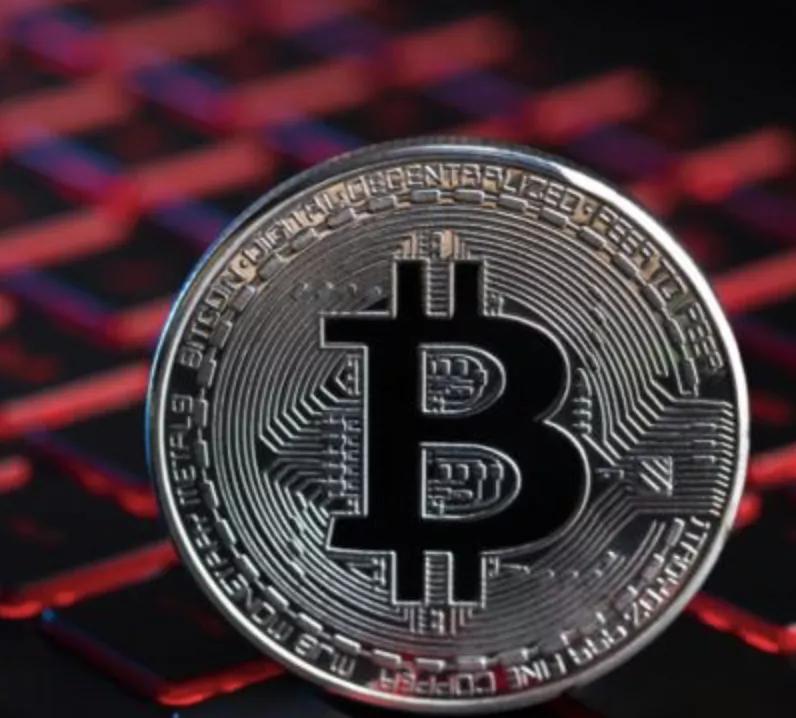 丰田全新陆巡白车身谍照曝光；油价或将迎来2021年第4涨