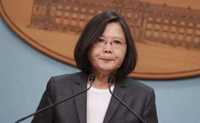 蘇貞昌自詡聰明，不曾想�螳螂捕蟬黃雀在後�