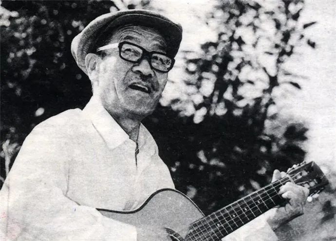 His word brings air oneself, his song everybody can be sung