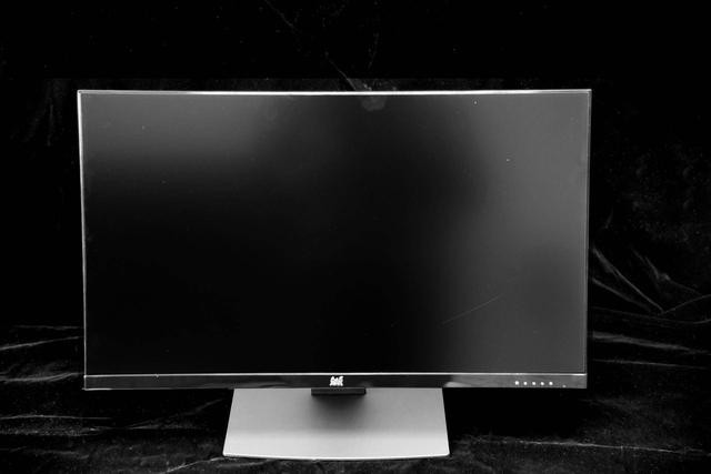 谁说4K显示器都很贵，一线品牌4K显示器，只要1399就问你香不香？