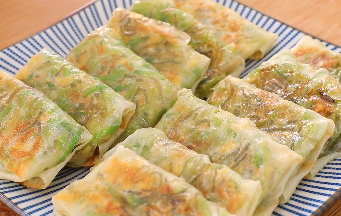 一個蘿蔔，兩個雞蛋，這樣做超好吃，皮薄大餡，香酥多汁比包子香