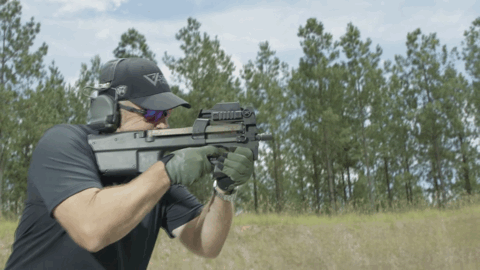 说到PDW你首先想到的就是它——比利时P90单兵自卫武器