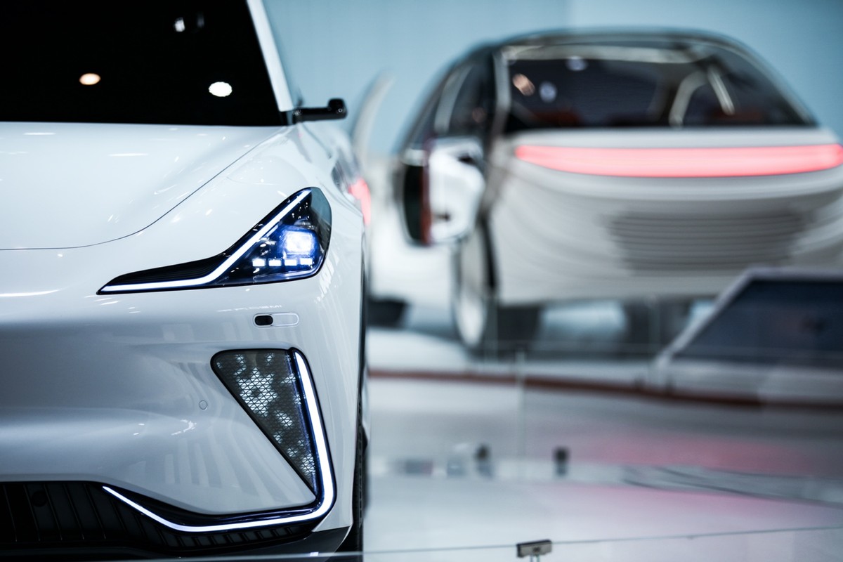 无惧“蜀道难”，智能驾驶挑战“蓉城晚高峰”