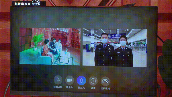 隔屏云团圆,卡萨帝电视在《春晚进行时》秀拜年新方式